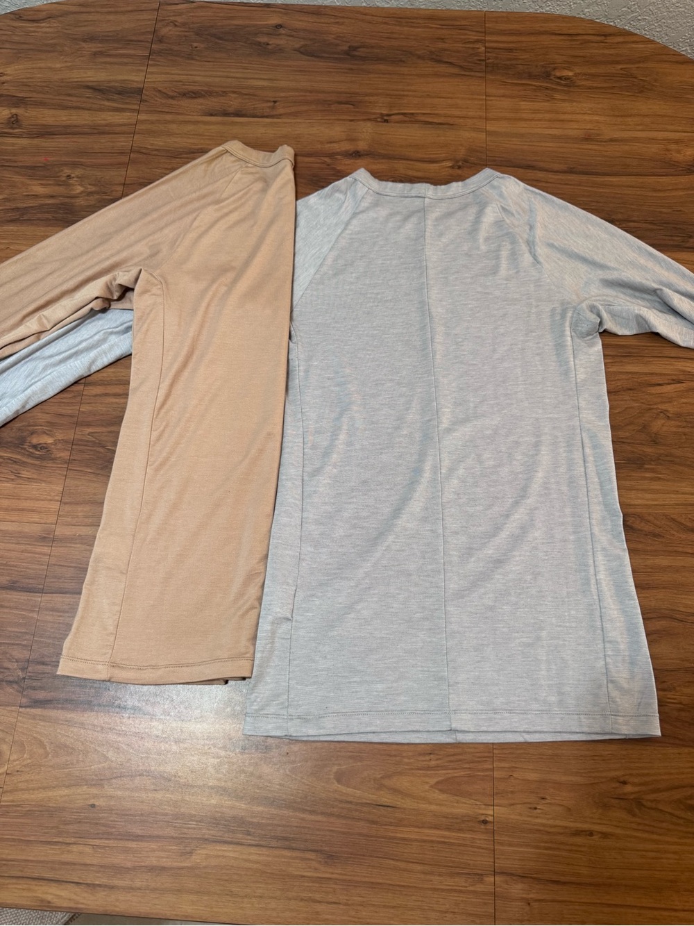 Alexander Wang for Uniqlo HEATTECH Tan and Grey Long-Sleeve Tops set of 2 - Picture 4 of 7